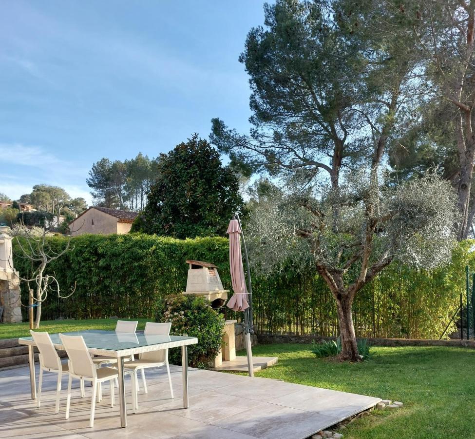 Gite Les Pins Climatise Piscine Chauffee Jardin Peymeinade Екстериор снимка